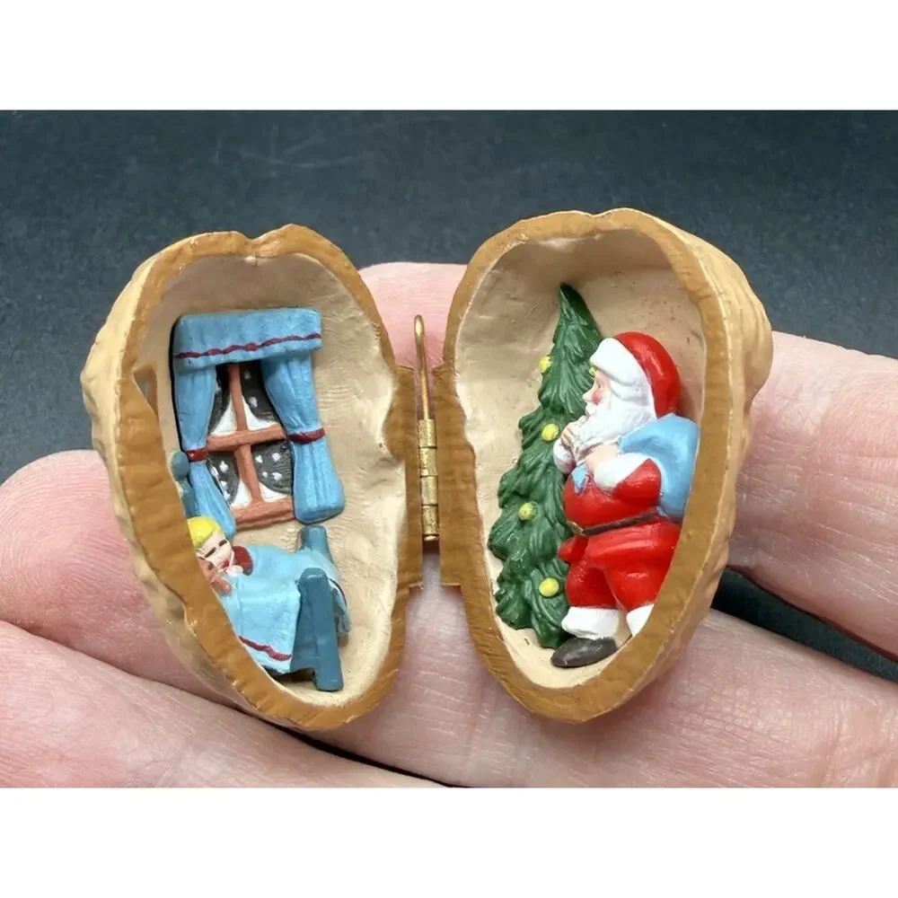 Vintage 1989 Nutchell Dreams Christmas Ornament Hallmark No Box -LO17